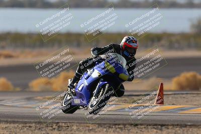 media/Dec-18-2022-SoCal Trackdays (Sun) [[8099a50955]]/Turn 14 (940am)/